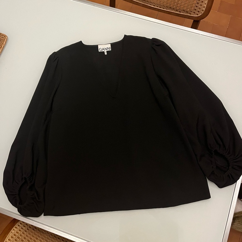 Gianni black blouse